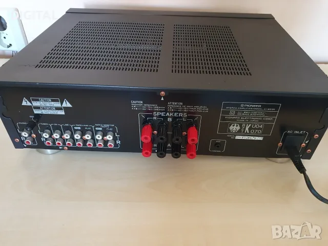 Усилвател PIONEER A-303R, снимка 3 - Ресийвъри, усилватели, смесителни пултове - 55544080