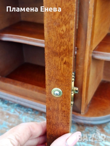 Винтидж витринка, снимка 7 - Секции и витрини - 53967195