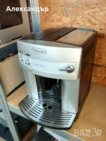Кафеавтомати De’Longhi Magnifica, снимка 6 - Кафемашини - 54789288