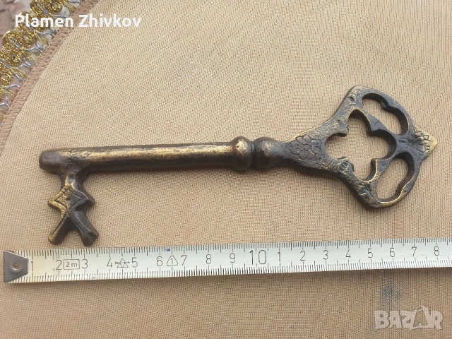 ключ голям  , стар , месингов от магерница , снимка 4 - Антикварни и старинни предмети - 54078761