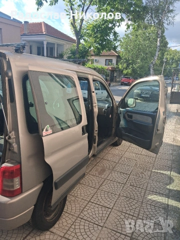 Citroen Berlingo 2.0 HDI 6+1 по ДОКУМЕНТИ , снимка 4 - Автомобили и джипове - 55226832