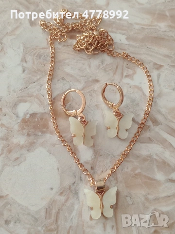 колиета с обеци, снимка 3 - Бижутерийни комплекти - 54037897