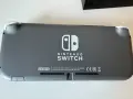Nintendo Switch Lite сив – пълен комплект, калъф и протектори, като нов, снимка 3