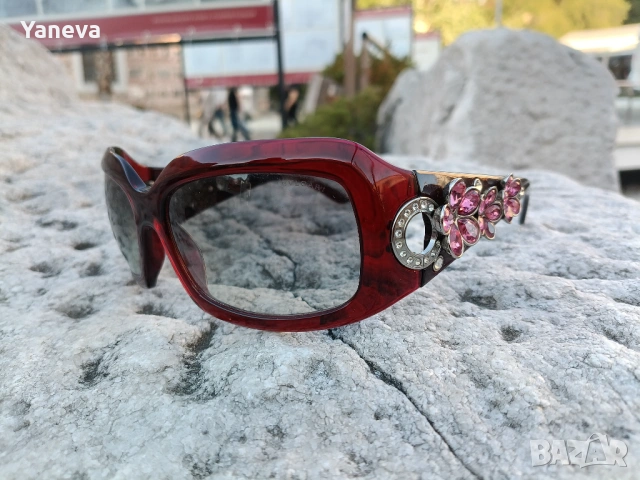 Bvlgari, серия  "Flower"  в цвят бордо. , снимка 6 - Слънчеви и диоптрични очила - 54282380