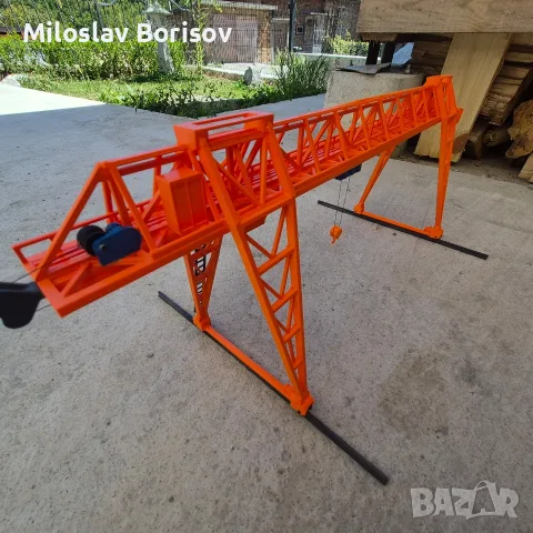 ККС-10 портален кран в мащаб 1:43, снимка 2 - Колекции - 55681450