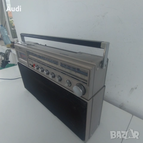 Philips D 8444 METAL радио касетофон , снимка 3 - Радиокасетофони, транзистори - 55159175