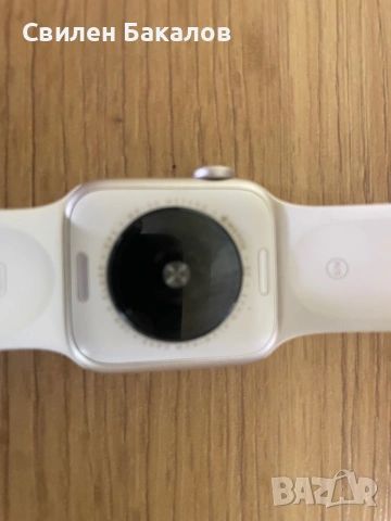 Apple watch se3 40mm gps, снимка 4 - Смарт часовници - 55155242