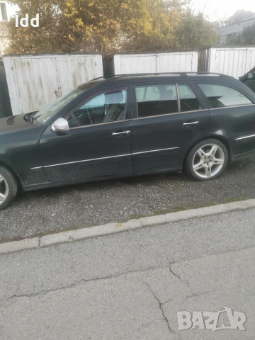 Mercedes E320 редови 6 цилиндъра 230+, снимка 2 - Автомобили и джипове - 54436593