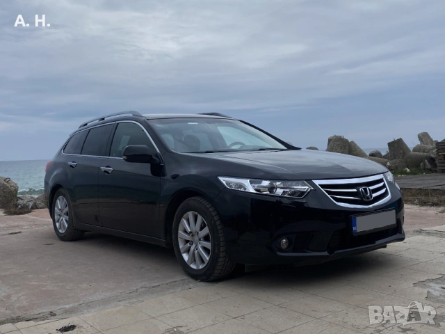 Honda Accord Tourer 2. 2 i-DTEC | FACELIFT Lifestyle | Автоматик , снимка 3 - Автомобили и джипове - 54900951