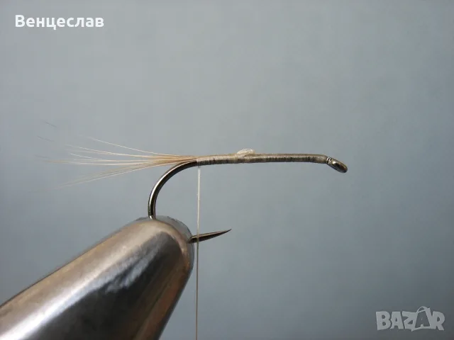 Изкуствени мухи - еднодневка, снимка 3 - Стръв и захранки - 55680033