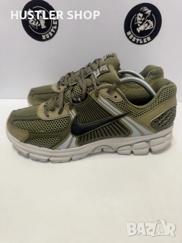 Маратонки NIKE ZOOM VOMERO 5. Номер 43, снимка 2 - Маратонки - 55381671
