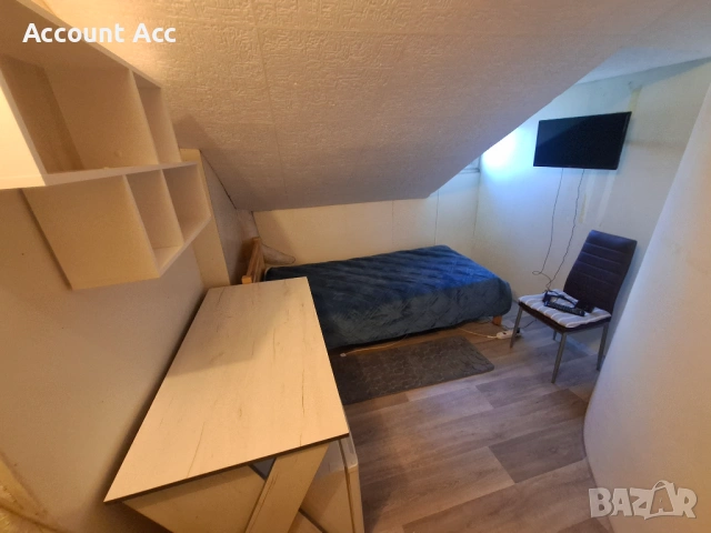 Самостоятелна таванска стая под наем, снимка 2 - Стаи под наем - 54400568