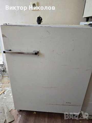 продават се 