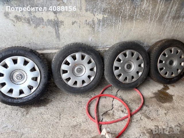 Гуми 195/65/15-  Цена 30€ всички 