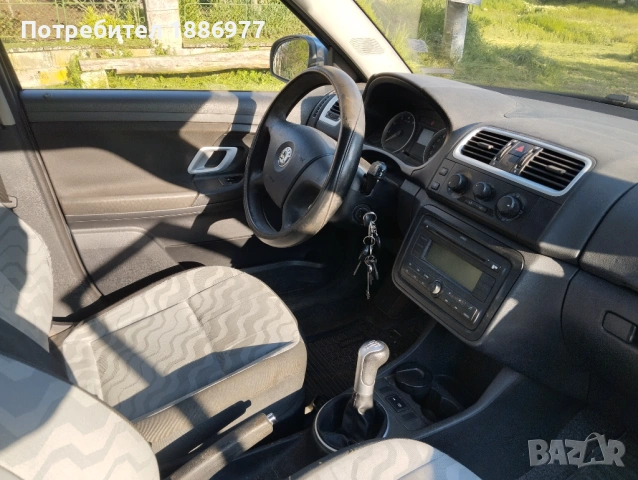 Шкода Фабия, снимка 7 - Автомобили и джипове - 54381968