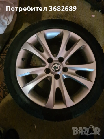 Джанти с зимни гуми Skoda 17", снимка 3 - Гуми и джанти - 54839748