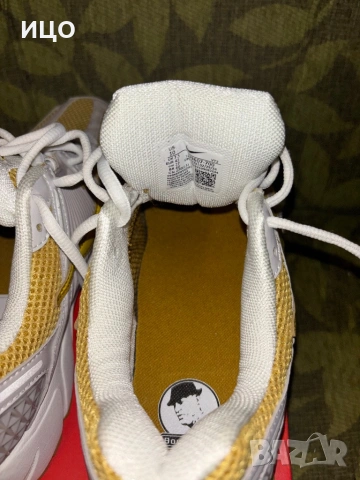 Нови дамски маратонки Nike zoom vomero to 5 w, снимка 4 - Маратонки - 54416992