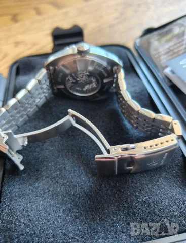 ЧИСТО НОВ Seestern Vintage SUB 300T Automatic, Doxa Sub homage, бартер, снимка 6 - Мъжки - 55557932