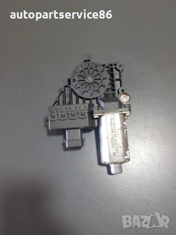 Мотор за стъкло предна лява врата Bosch за Opel Zafira (2002) 0130821768 , снимка 2 - Части - 54309671