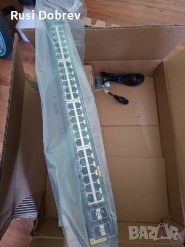 ЧИСТО НОВ Aruba 6000 48G Class4 PoE 4SFP 370W (R8N85A), снимка 3 - Мрежови адаптери - 54304922