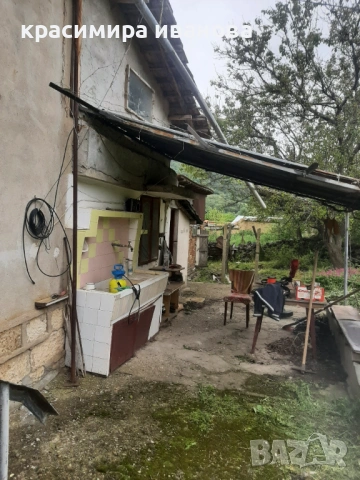 Къща в село Сваленик , снимка 12 - Къщи - 51694839