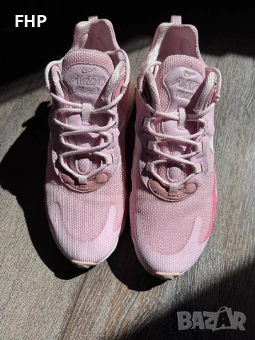 Дамски маратонки Nike Air Max 270 React, снимка 3 - Маратонки - 54878123