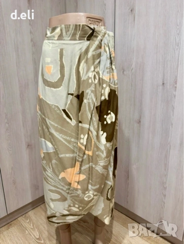 Max Mara Original Size L-XL Вискоза, Коприна Страхотна пола, снимка 2 - Поли - 54707916