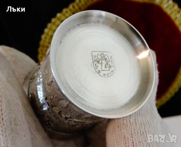 Калаена чаша за ракия с ловна сцена,ангели. , снимка 6 - Антикварни и старинни предмети - 54071262