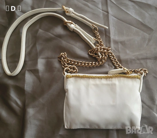 PRADA оригинална малка чантичка, снимка 7 - Чанти - 54498785