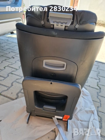 Детско столче за кола Britax Romer Dualfix i-size., снимка 3 - Столчета за кола и колело - 54492871