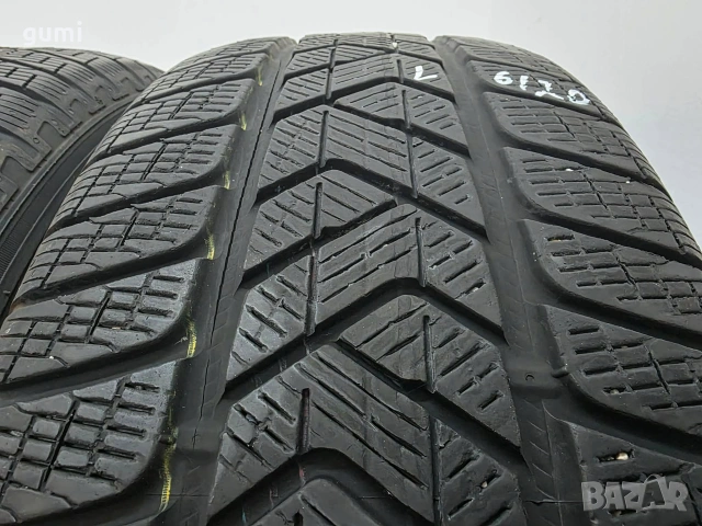 2бр зимни гуми 235/65/18 PIRELLI L06120 