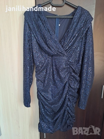 Рокля с пайети