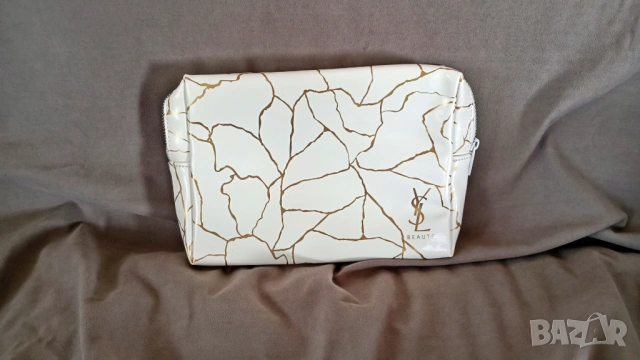 Gucci * Dior * YSL * Lalique * Kenzo * Boss * Carolina Herrera * Jimmy Choo * Liu Jo * Versace