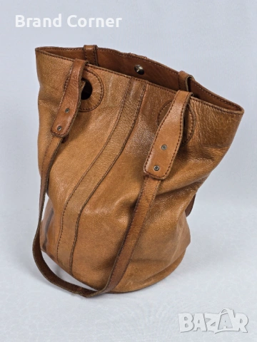 Дамска кафява кожена чанта тип bucket bag / shopper с дълги дръжки