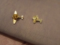 Sportfire airplane lapel pins позлатена значка с винт самолет и втора посребрена, снимка 2