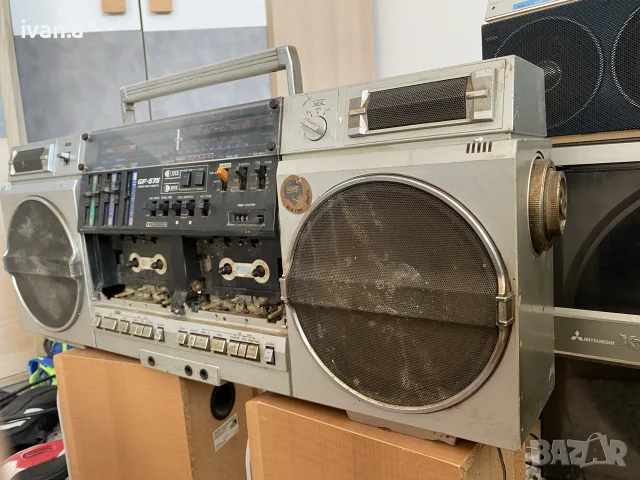 Sharp GF-575 за части, снимка 4 - Радиокасетофони, транзистори - 55657345