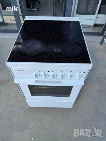 Печка с керамичен плот Bosch 50см широка, снимка 2 - Печки, фурни - 55091116