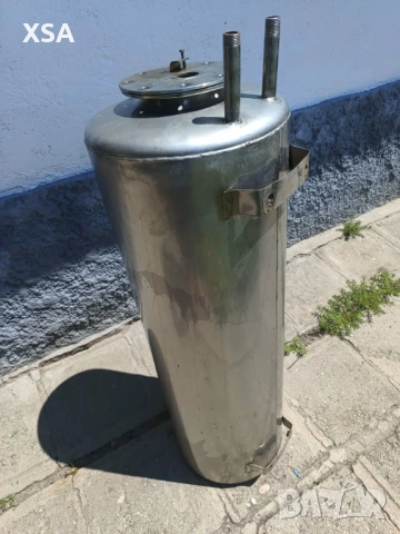 Водосъдържател неръждаем 80л.