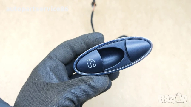 Превключвател за стъкло за задна лява врата за Mercedes CLS W219 (2009) A2118219958, снимка 3 - Части - 55241946