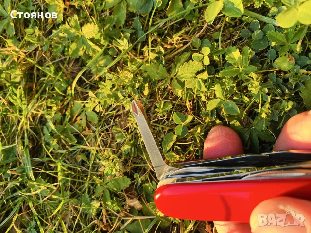 Victorinox Explorer нов швейцарски нож ретро модел, снимка 4 - Ножове - 55589712