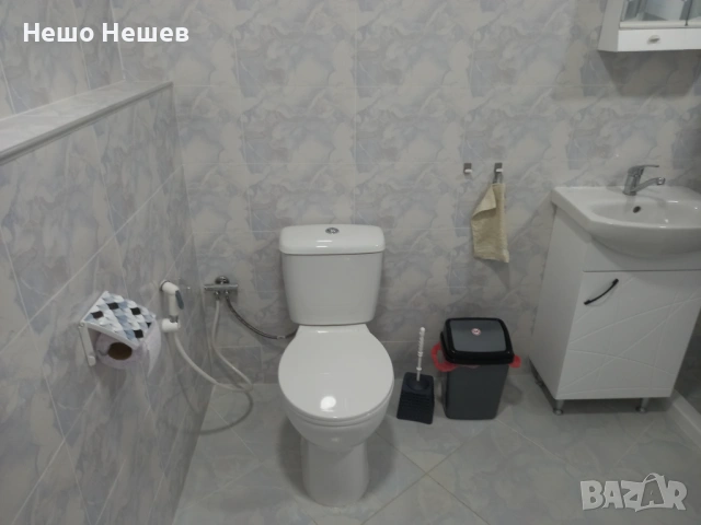 Самостоятелна жилищна сграда с гараж, снимка 5 - Апартаменти - 54893702
