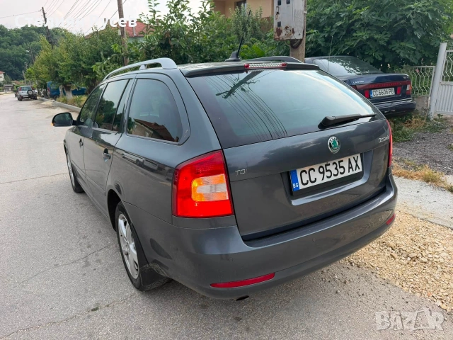 Skoda octavia 1.6 TDI 105kc -цена 7 6 0 0 евро частно лице продава   -редовни документи , задължител, снимка 6 - Автомобили и джипове - 55125465