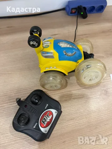 RC каскадьорска кола Crazy Twister с дистанционно, снимка 2 - Коли, камиони, мотори, писти - 55690639
