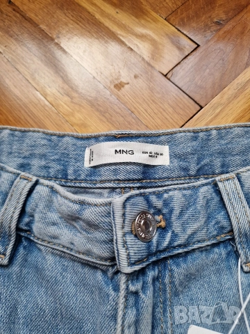 Страхотни дамски дънки MANGO размер 42 , нови с етикет , снимка 10 - Дънки - 54350847