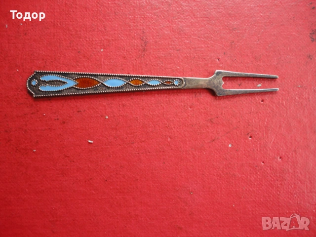 Руска сребърна виличка с емайл 875, снимка 2 - Антикварни и старинни предмети - 54087460