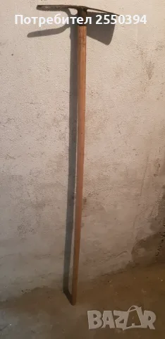 Малка мотика от ковано желязо 