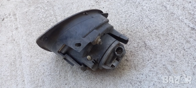 Десен халоген Renault Clio II, снимка 2 - Части - 54990653