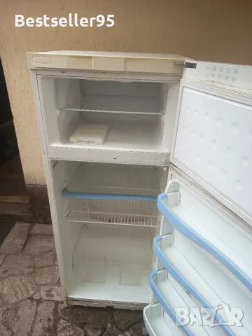 Хладилник Indesit , снимка 4 - Хладилници - 55375908
