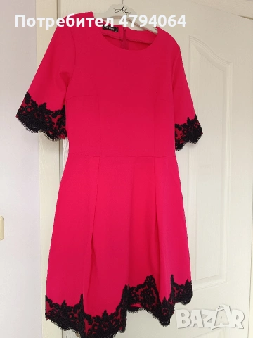 къса рокля дантелена. 