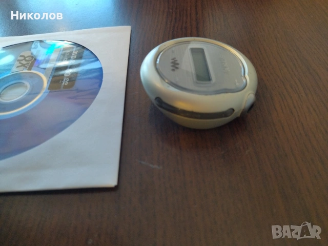 Продавам уокмен (walkman/MP3 плеър) Sony Network Walkman NW-E107, снимка 4 - MP3 и MP4 плеъри - 54104047